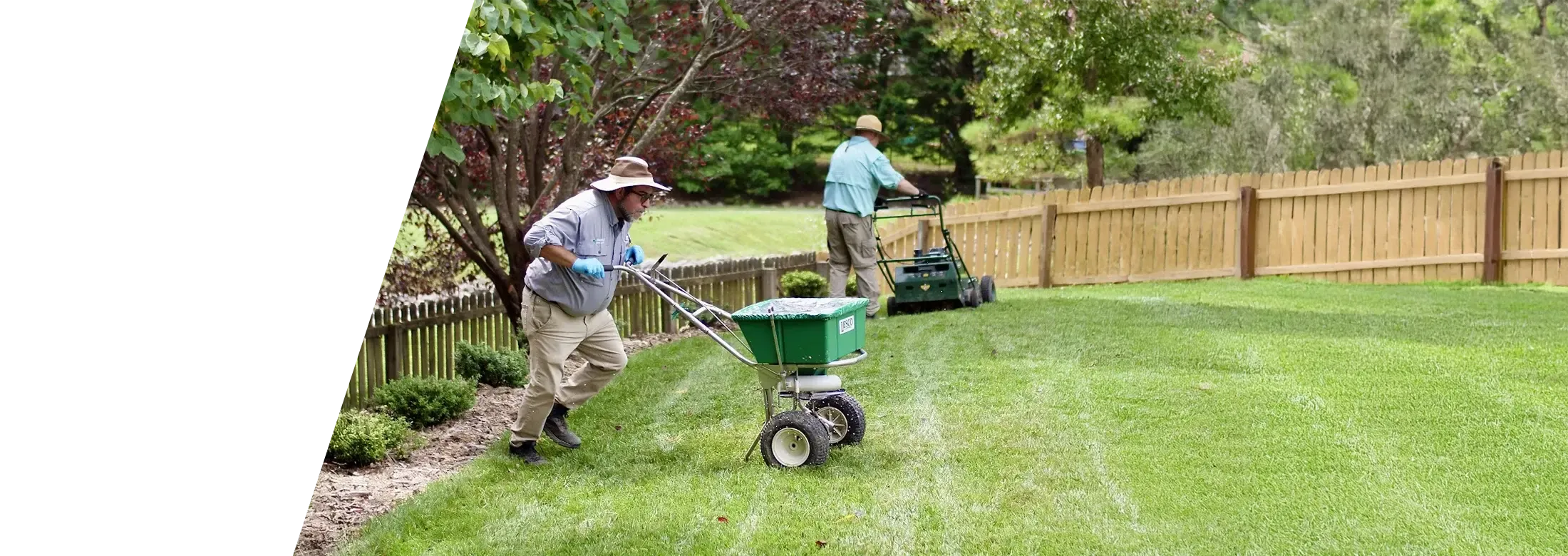 tech fertilizing lawn